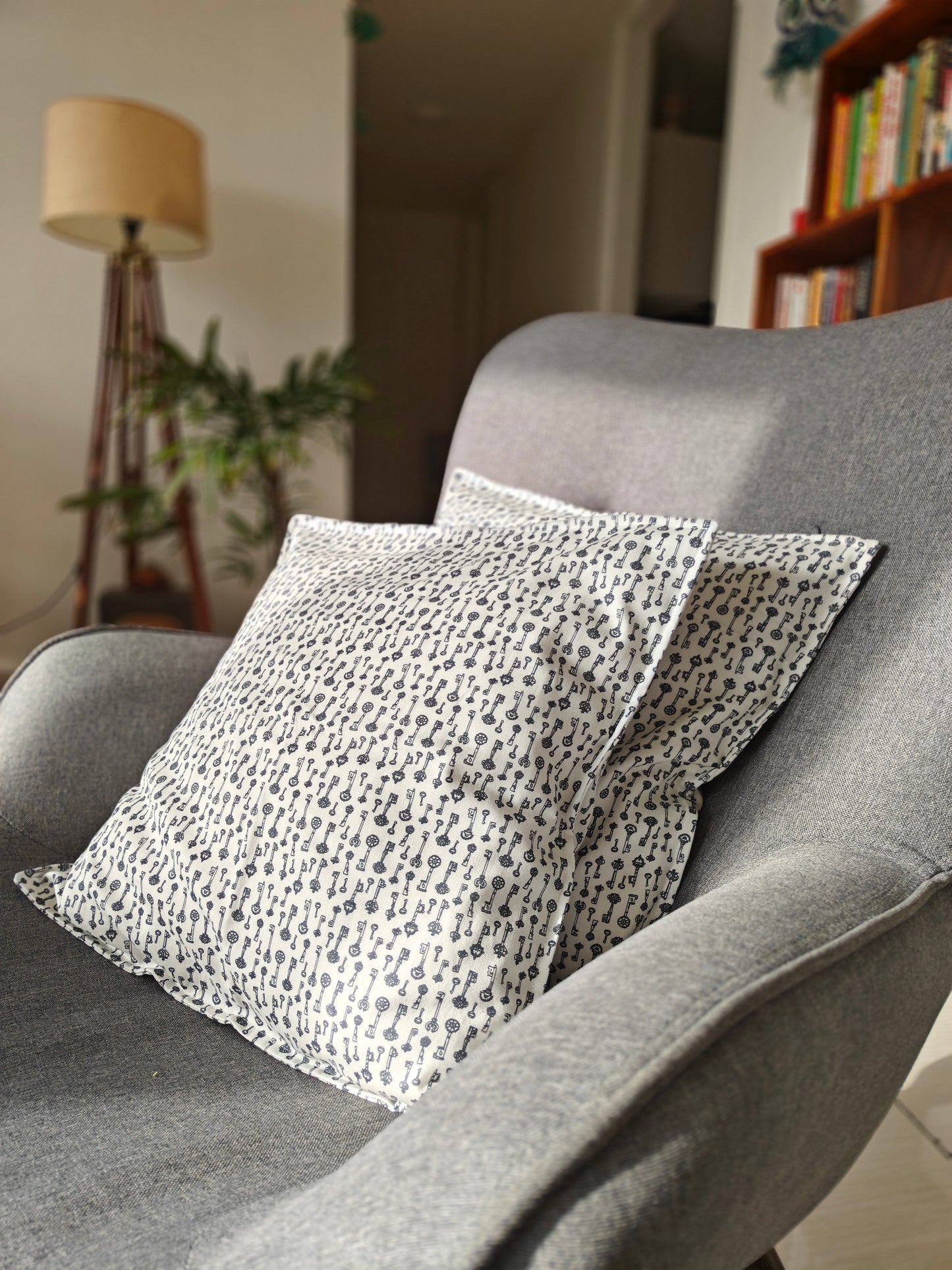 Printed Cushion Cover (Set of 2)