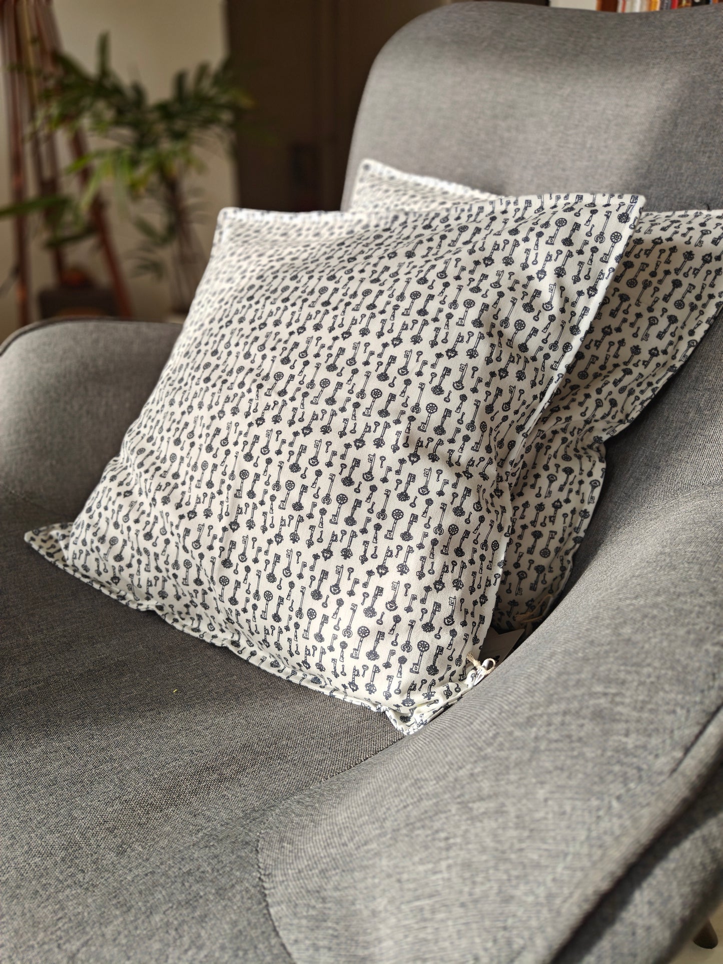 Printed Cushion Cover (Set of 2)