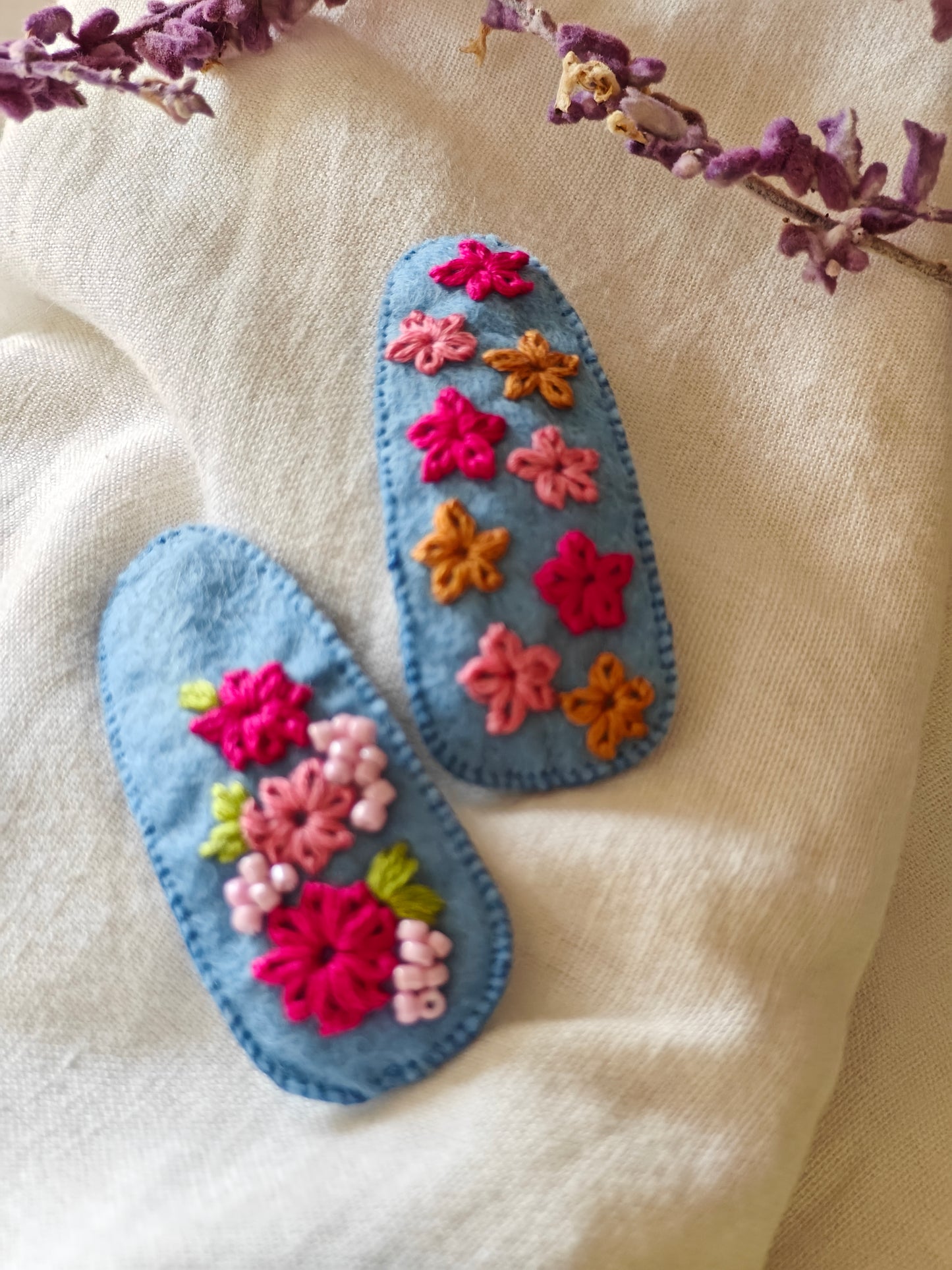 Hair clip hand embroidered