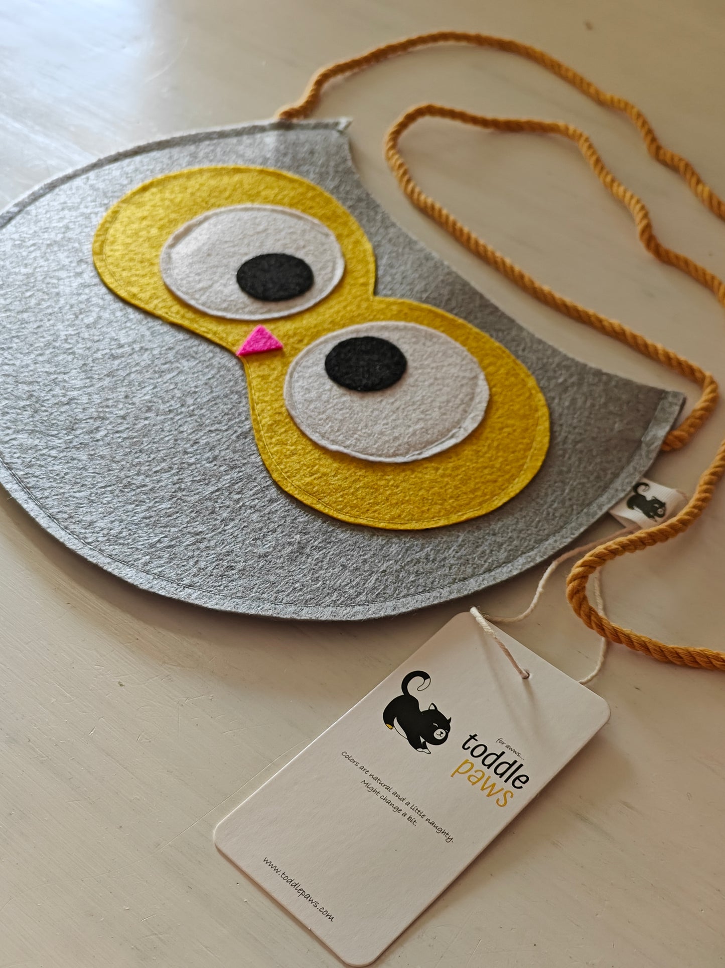 Sling bag Grey Owl