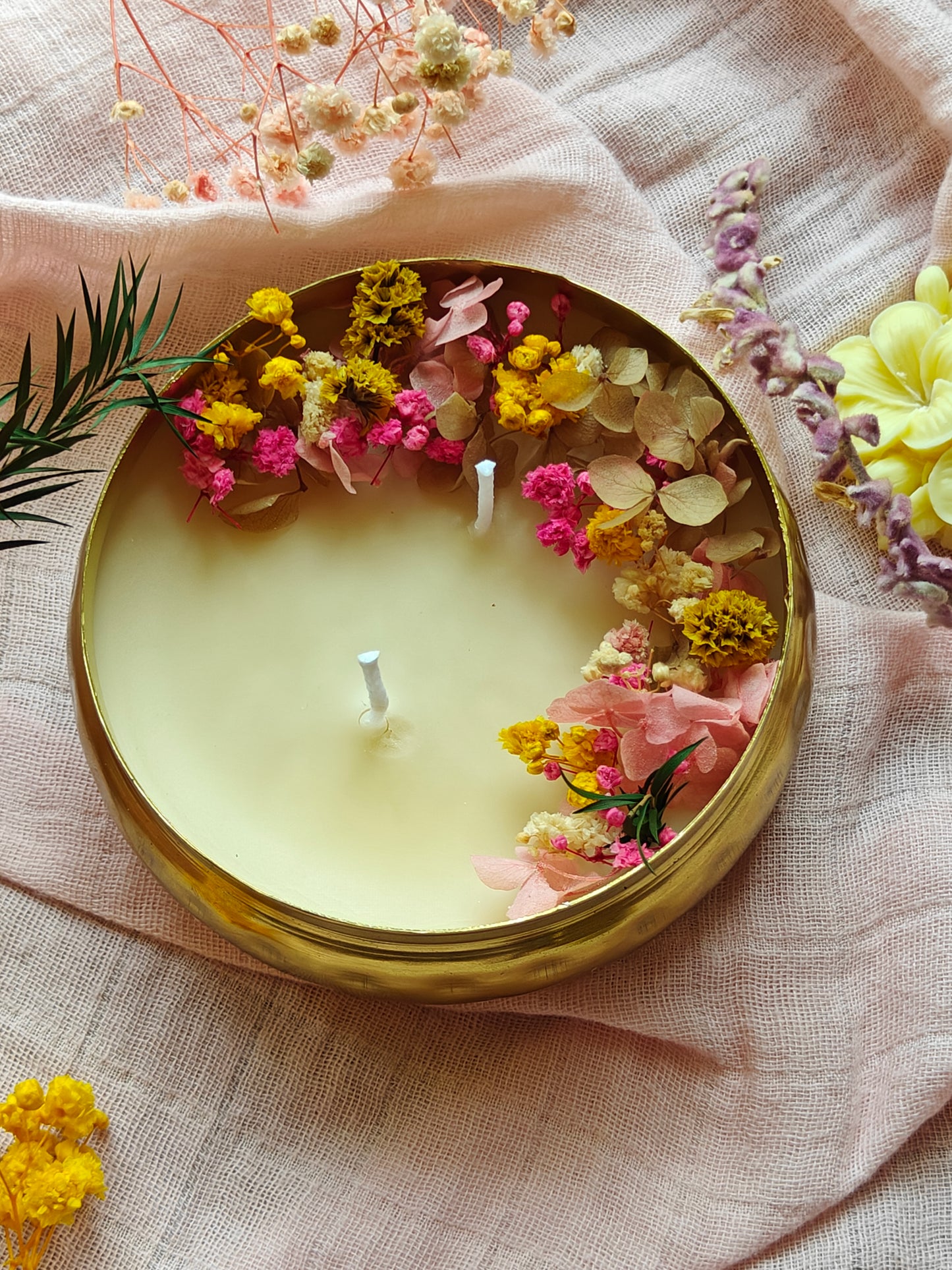 Candle in Metal urli - 4 inch