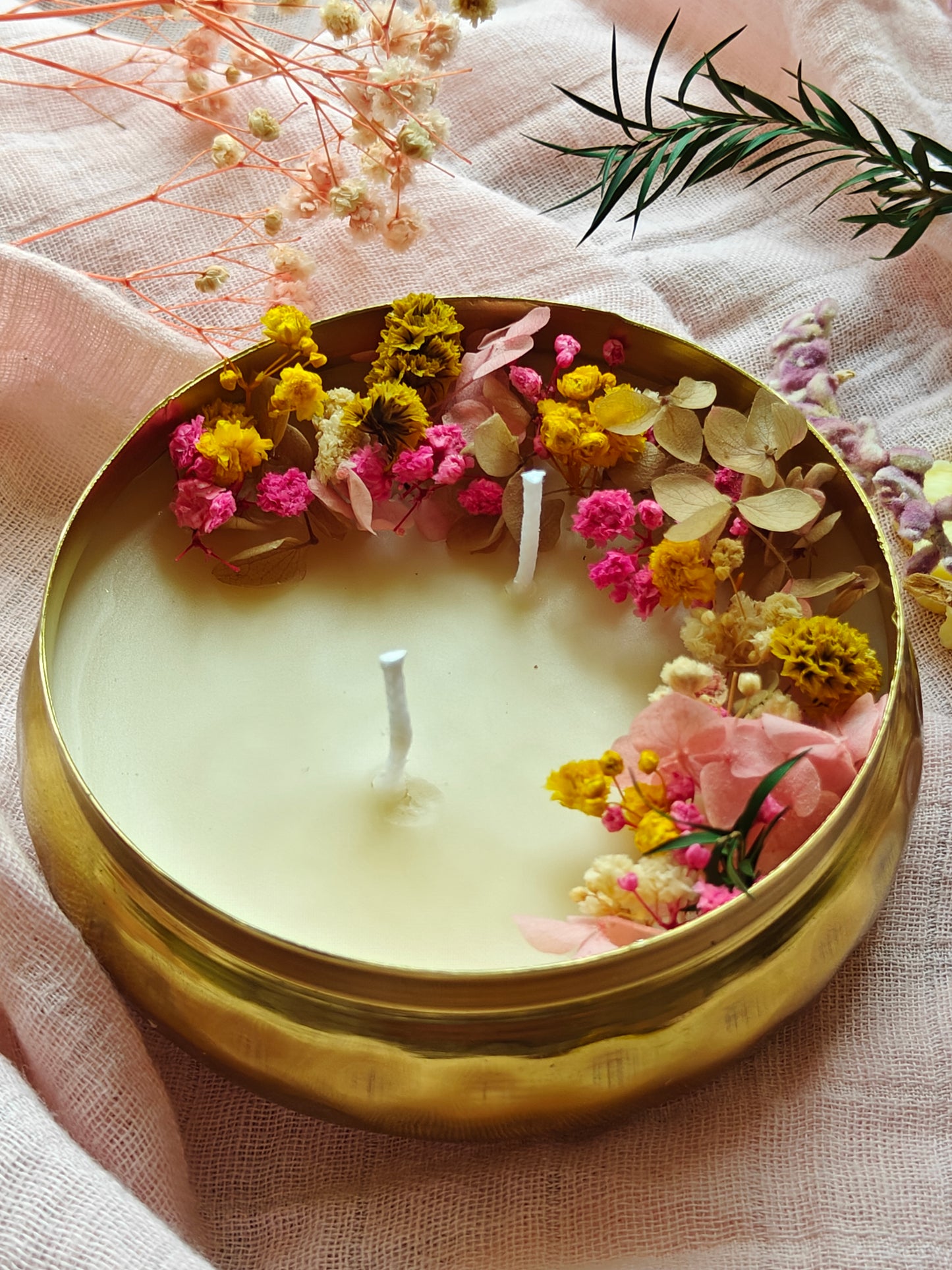 Candle in Metal urli - 4 inch