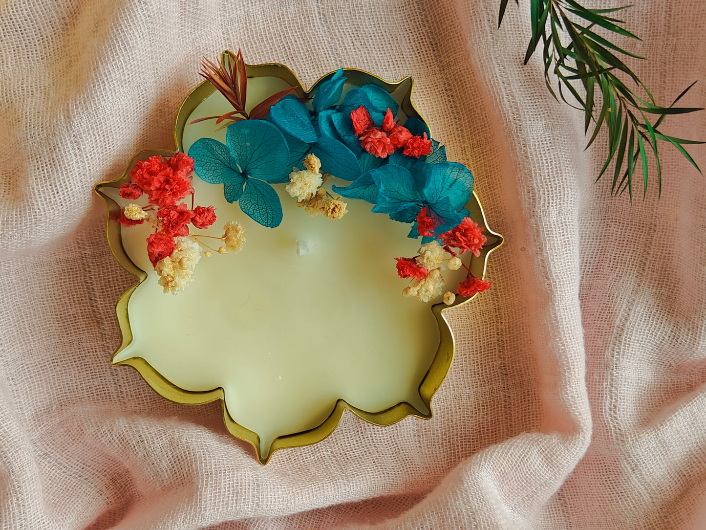Candle in Metal flower Urli - 3.5 inch