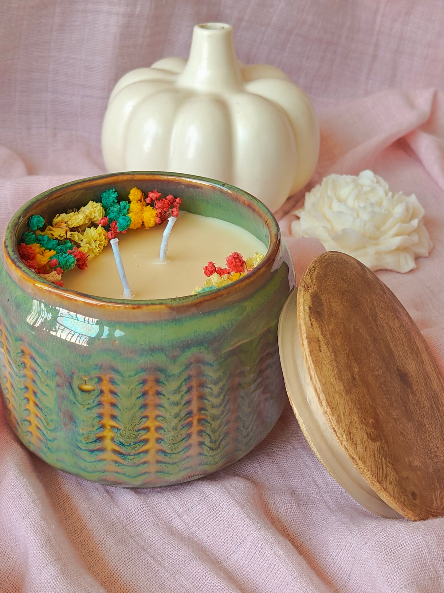Ceramic jar candle