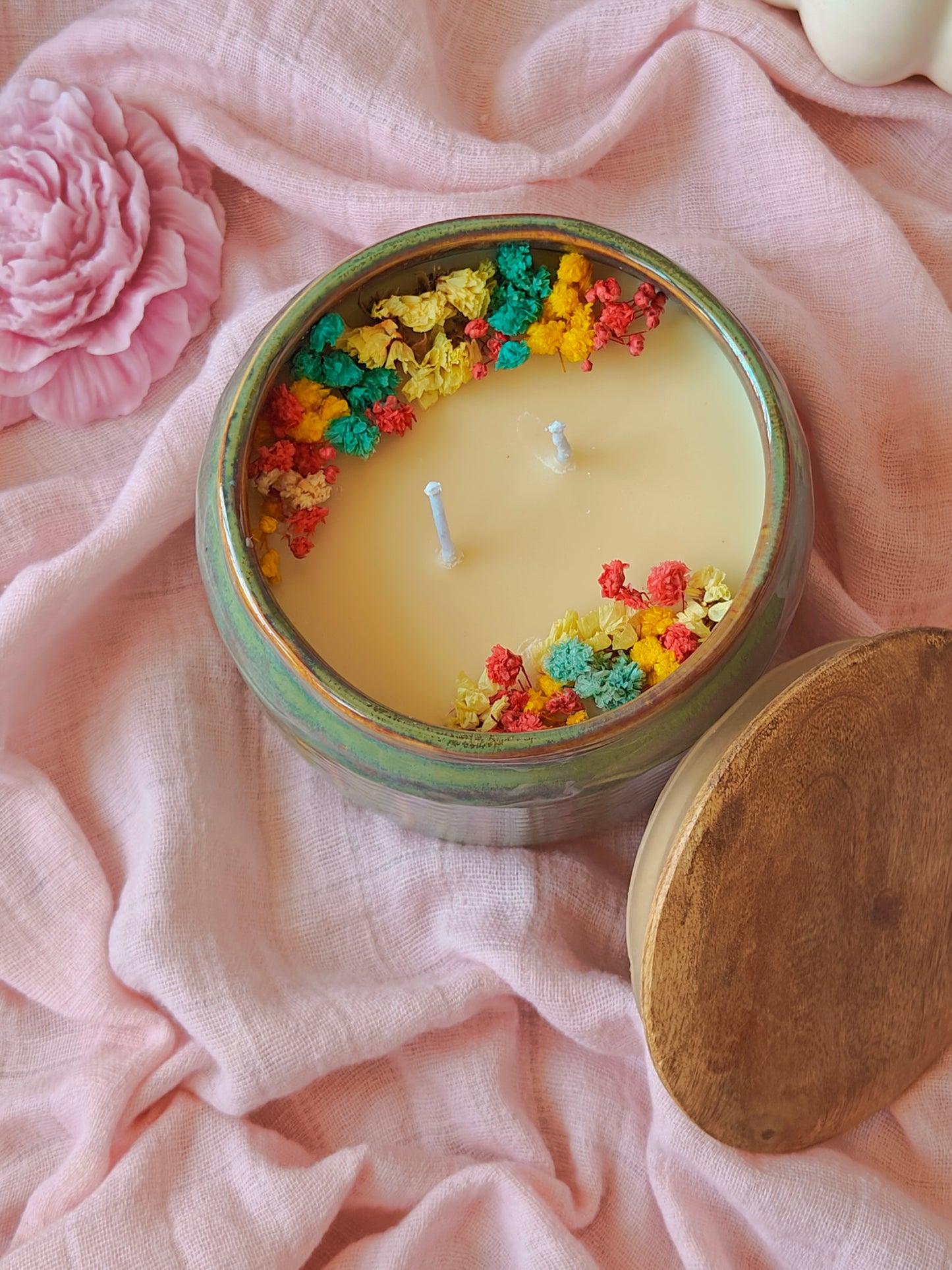 Ceramic jar candle
