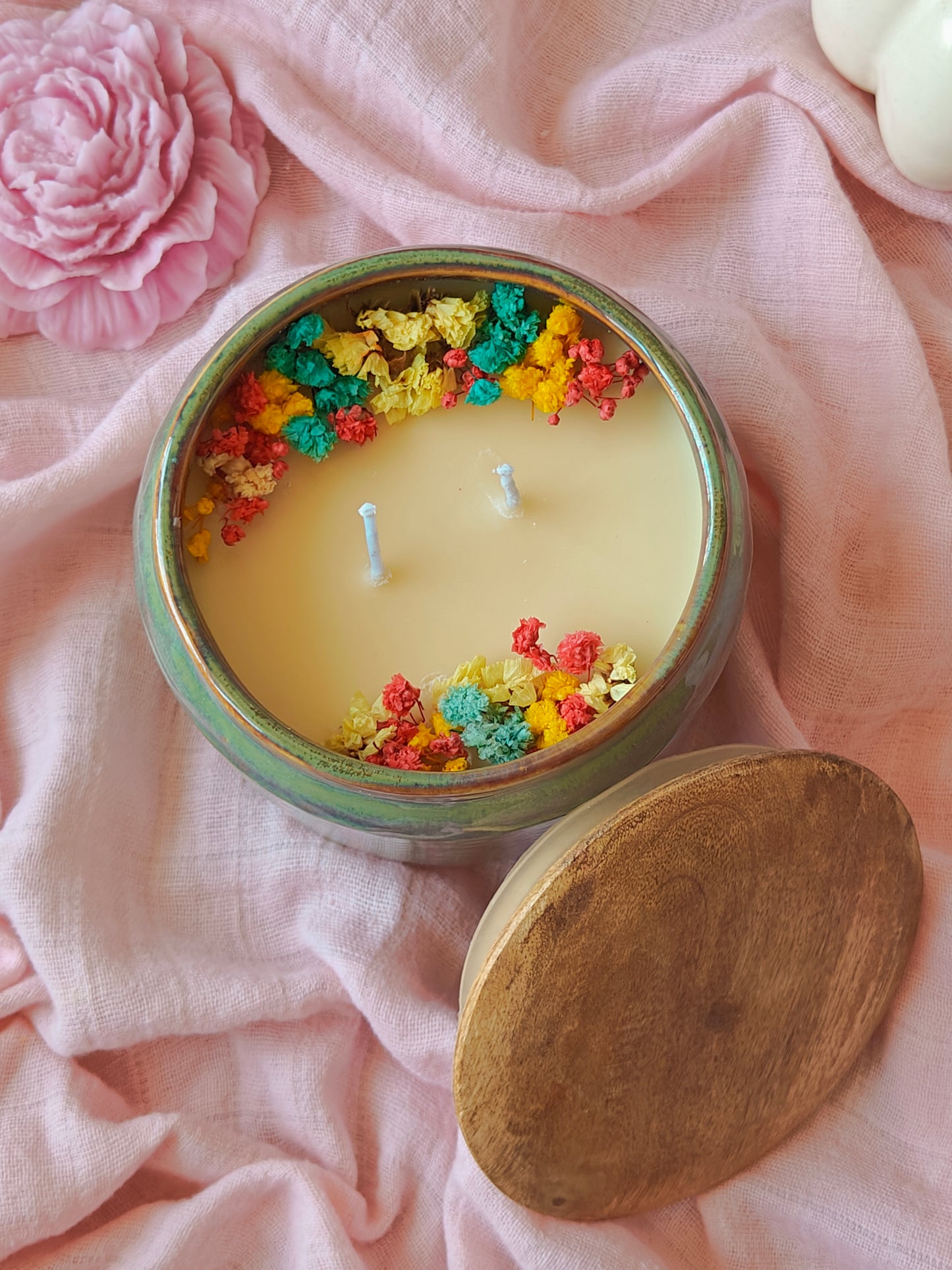 Ceramic jar candle