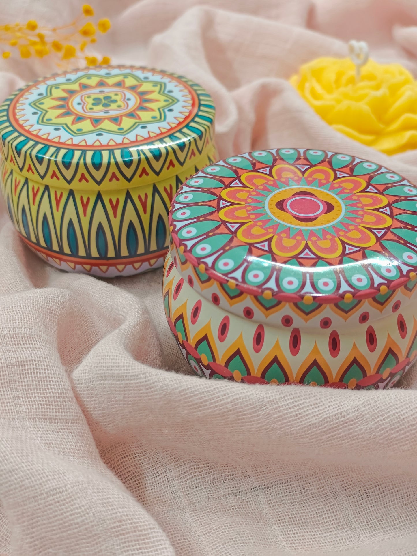 Handcrafted Handpoured Set of 2 Printed Tin Jar Soy Wax Candle with Natural Dried Flowers