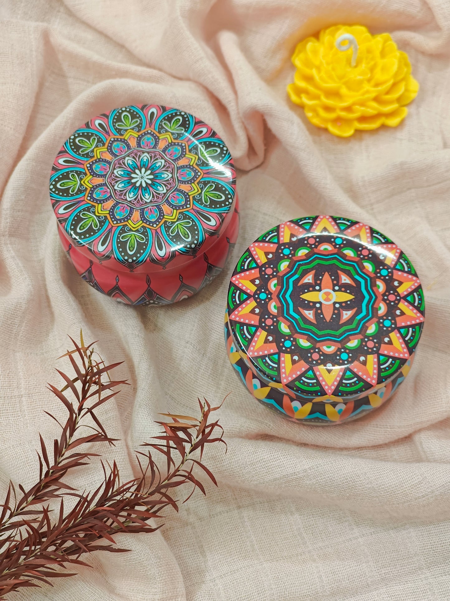 Handcrafted Handpoured Set of 2 Printed Tin Jar Soy Wax Candle with Natural Dried Flowers
