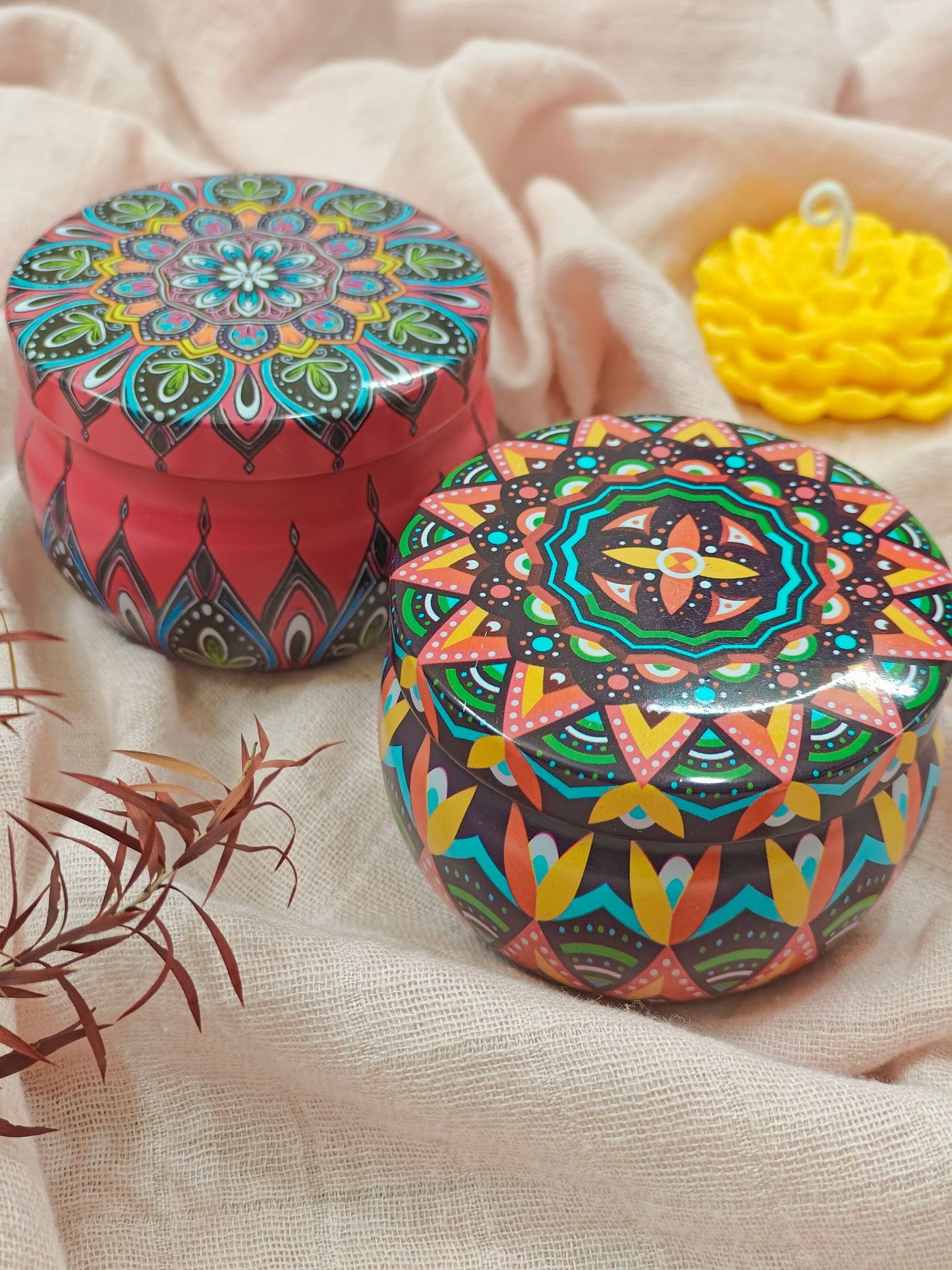 Handcrafted Handpoured Set of 2 Printed Tin Jar Soy Wax Candle with Natural Dried Flowers