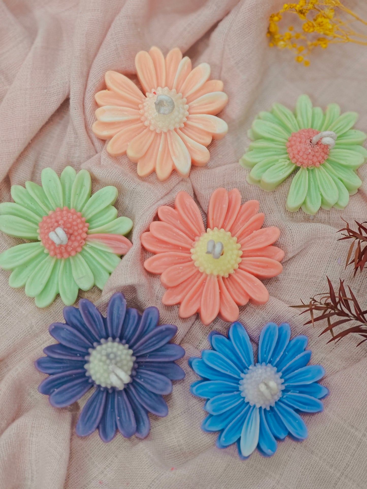 Soy Wax Colourful Floating Candles (Set of 8)