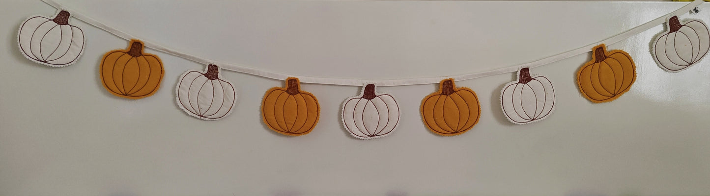 Pumpkin bunting