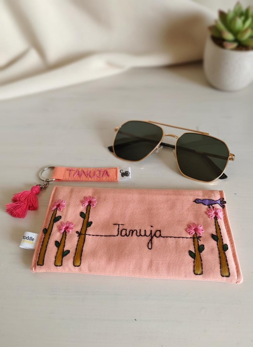 Personalised Sunglass Case & Matching Felt Keychain — photo 1