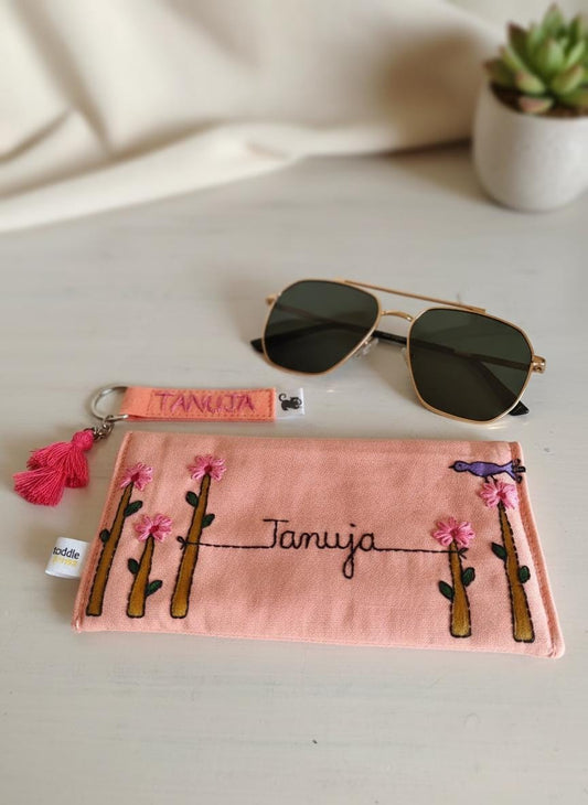 Personalised Sunglass Case & Matching Felt Keychain — photo 1