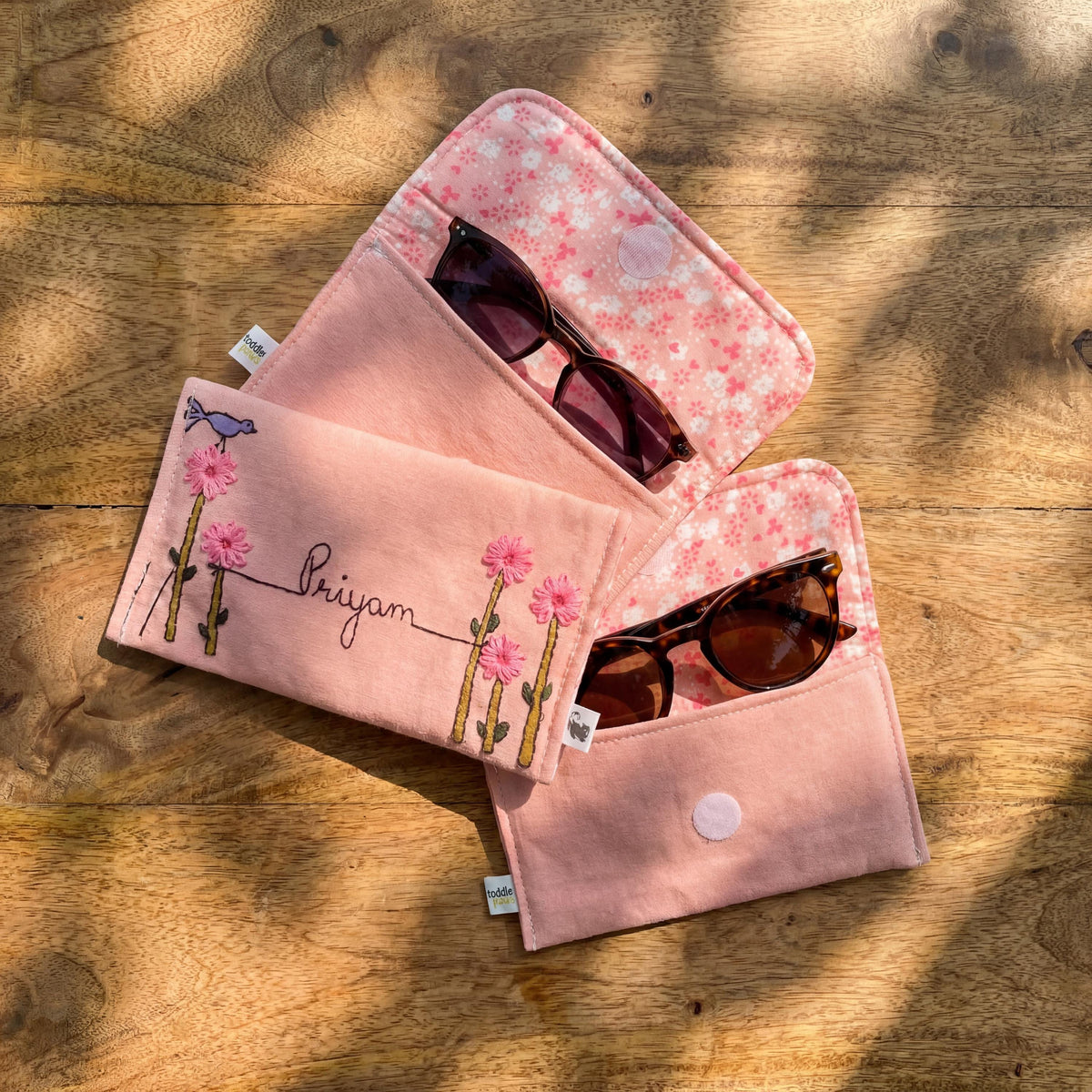 Personalised Sunglass Case & Matching Felt Keychain — photo 5