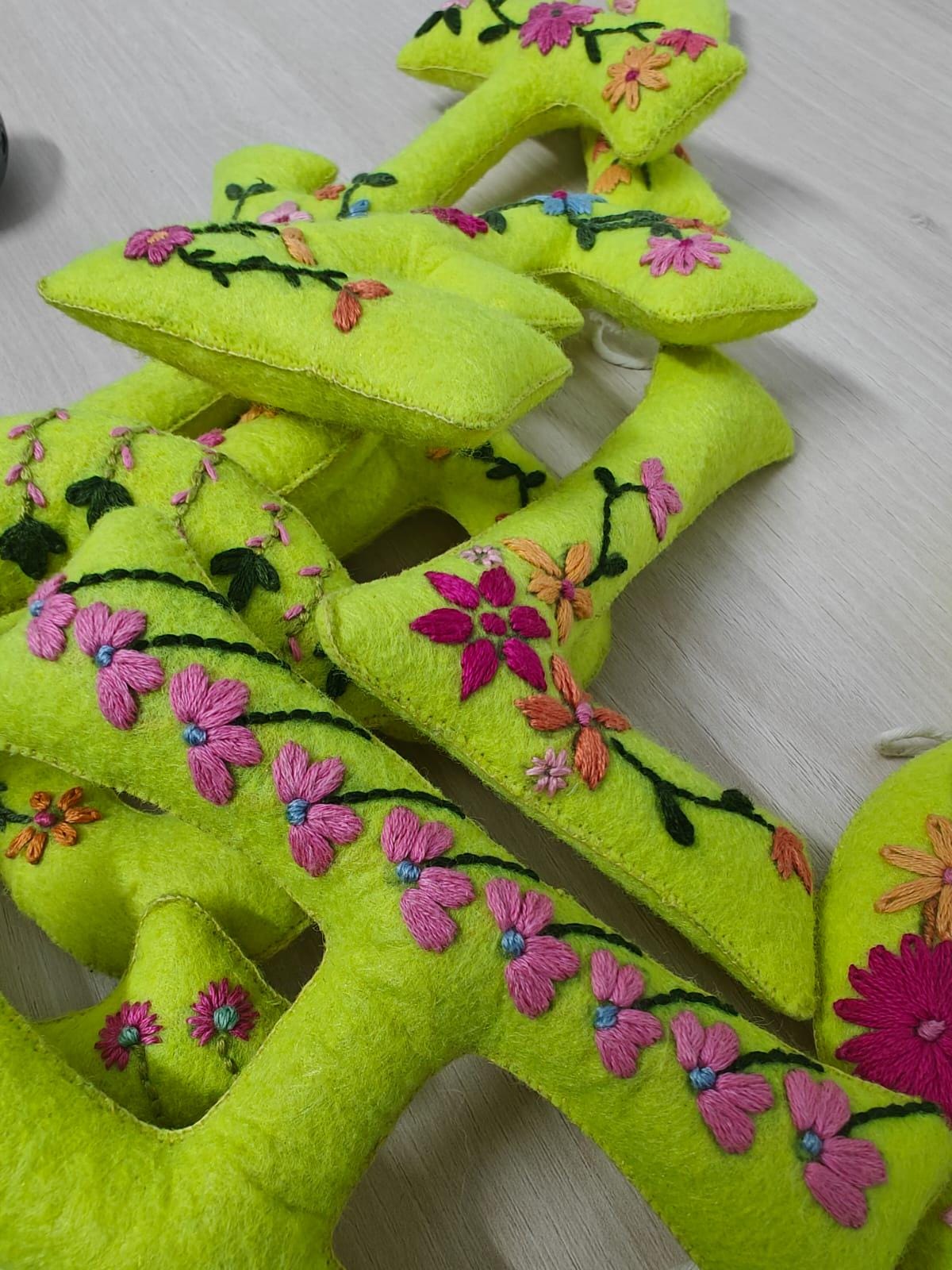 Floral Embroidered Felt Name Garland — photo 10