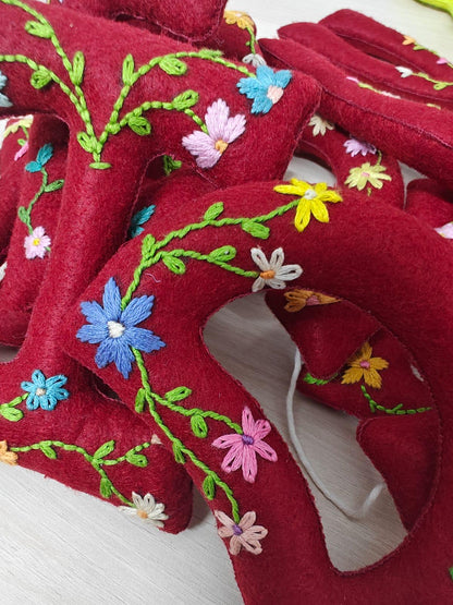 Floral Embroidered Felt Name Garland — photo 12