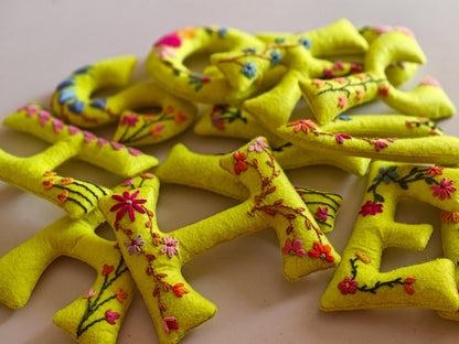 Floral Embroidered Felt Name Garland — photo 11