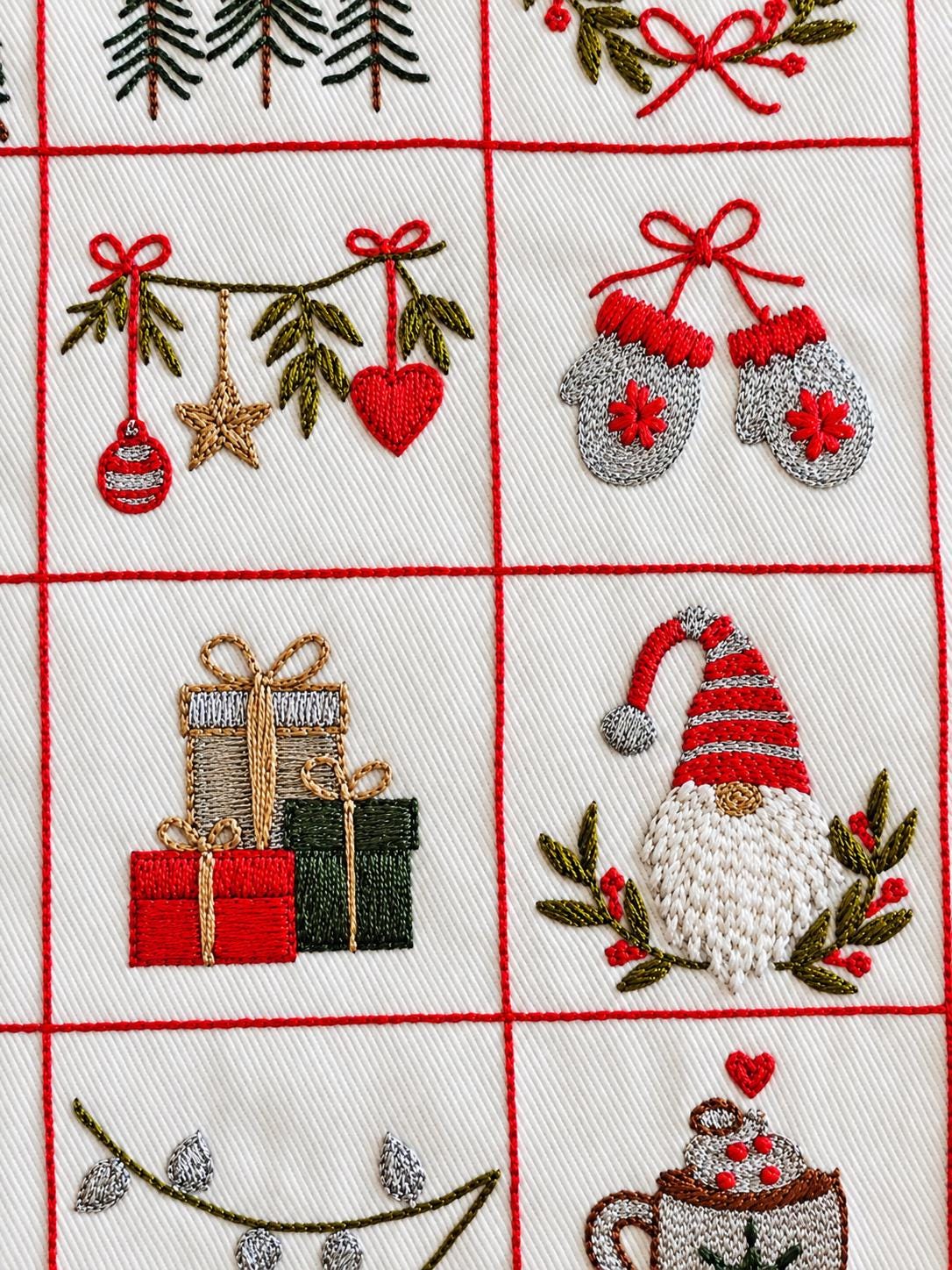 Festive Motifs Embroidered Christmas Cushion Cover — photo 8