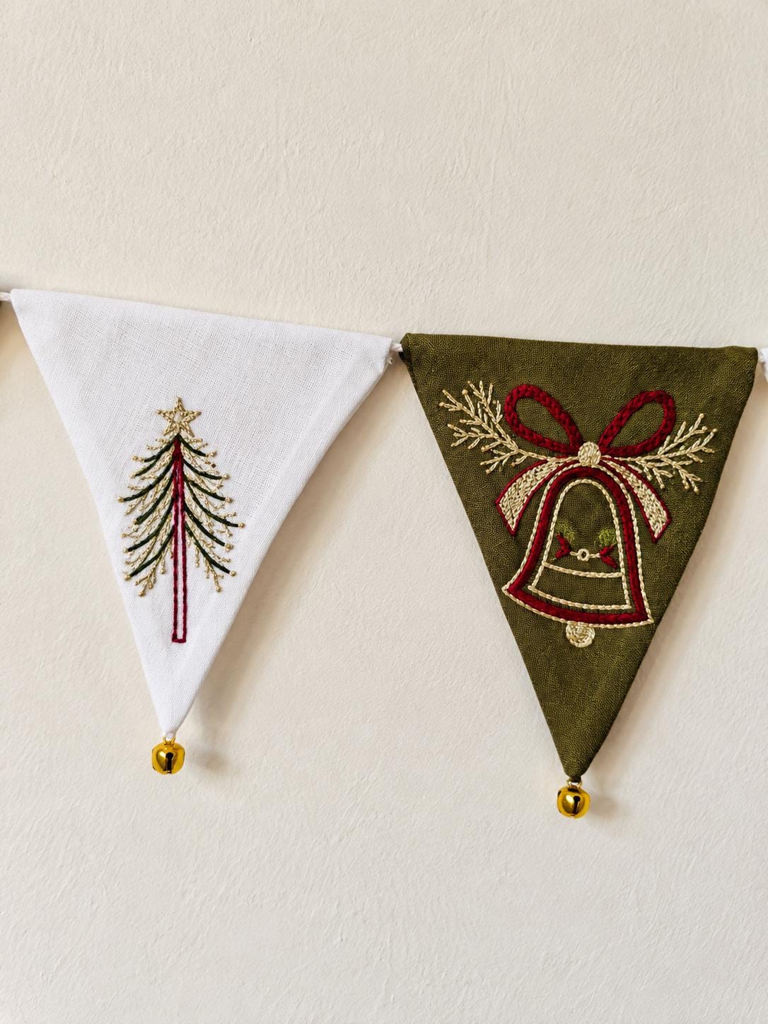 Green & White Embroidered Christmas Bunting with Bells — photo 9