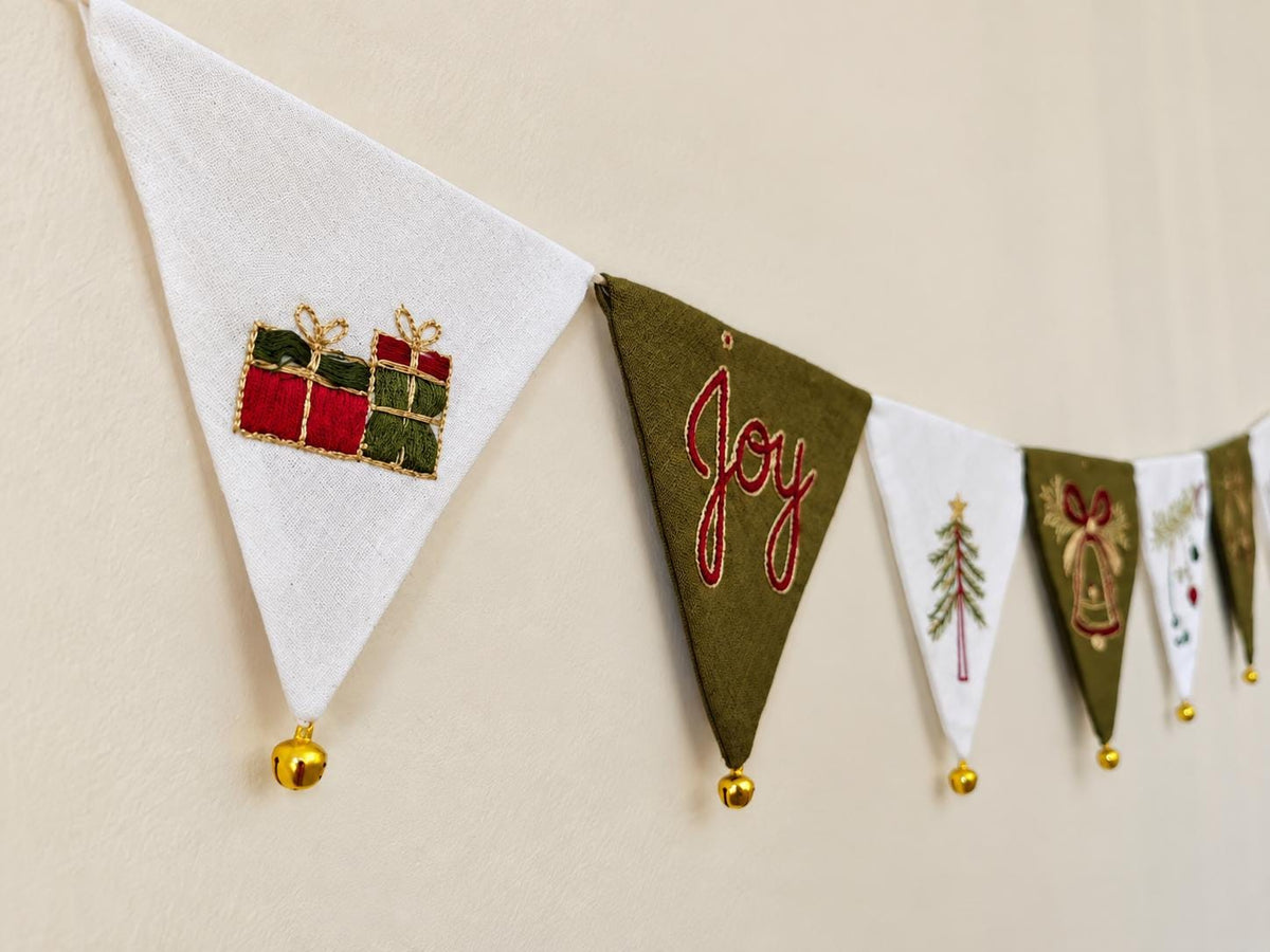 Green & White Embroidered Christmas Bunting with Bells — photo 7